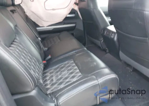 2018 Toyota Tundra Sr5 5.7L V8 z USA, uszkodzony, nr VIN 5TFDW5F12JX720521